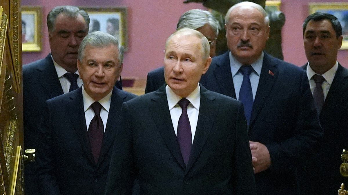 Putin potvrdil, že Rusko je Mordor. Nechal lídrům států vyrobit devět prstenů